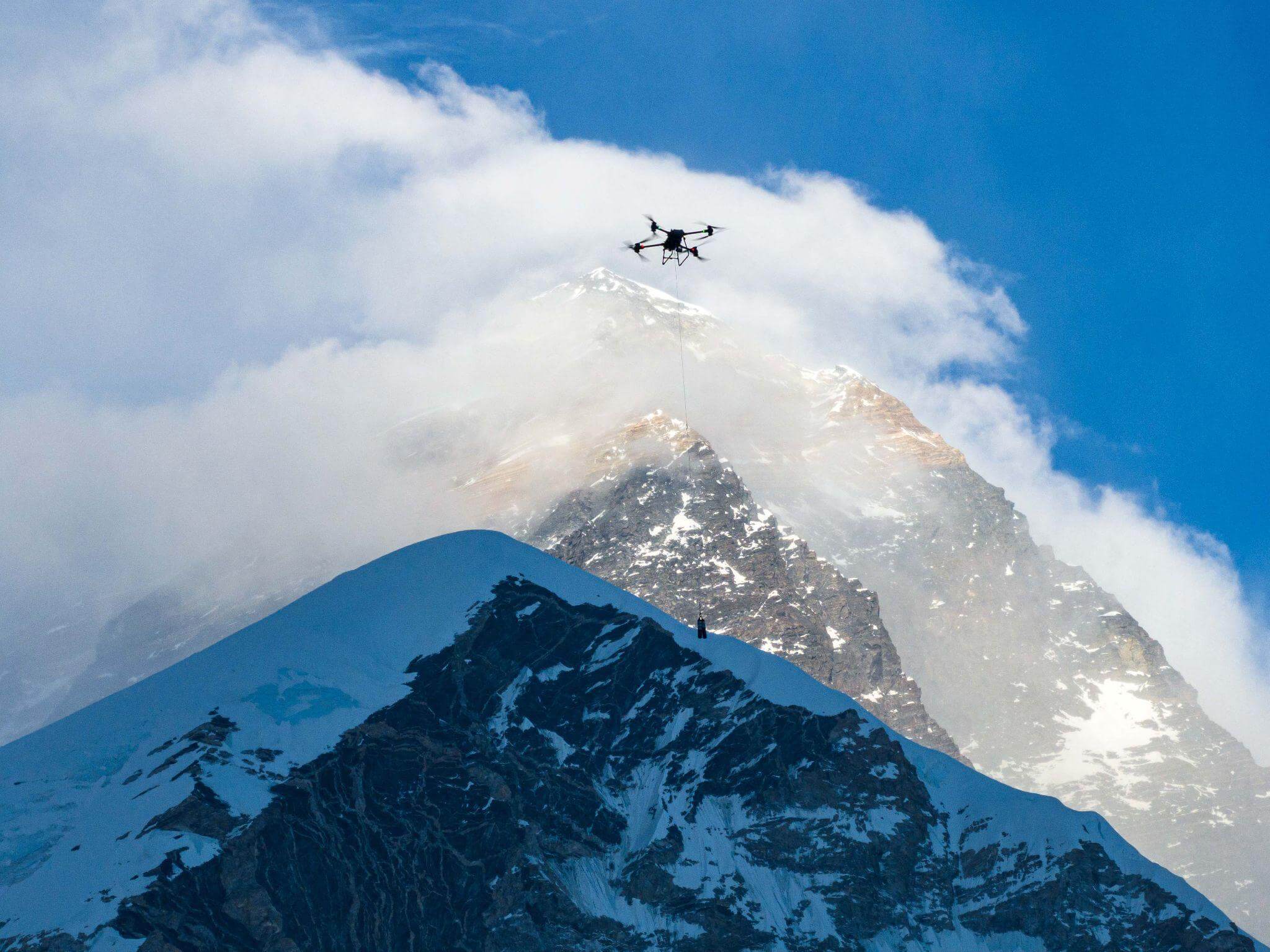 DJI réalise les premiers tests de livraison par drone au monde sur le ...