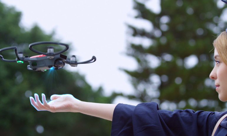 自動飛行 手勢控制dji Spark航拍機體積夠細 壹時yesnews